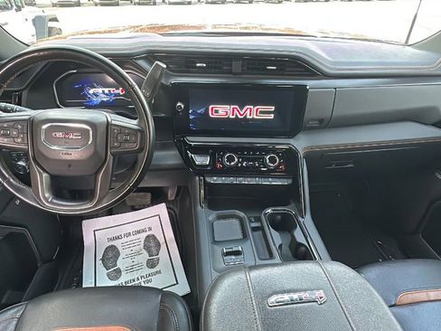 Used 2024 GMC Sierra 2500 AT4 w/ AT4 Premium Plus Package image 17