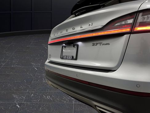 Used 2019 Lincoln Nautilus Reserve w/ Ultimate Package image 37