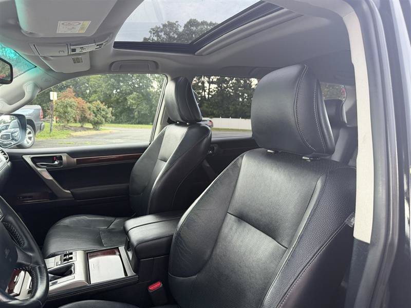 Used 2012 Lexus GX 460 AWD/4WD image 30