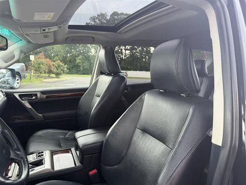 Used 2012 Lexus GX 460 AWD/4WD image 30