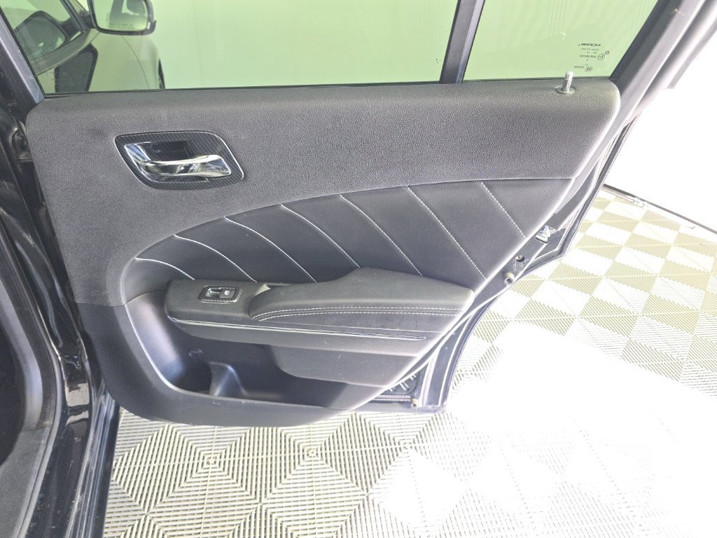 Used 2014 Dodge Charger R/T RWD image 30