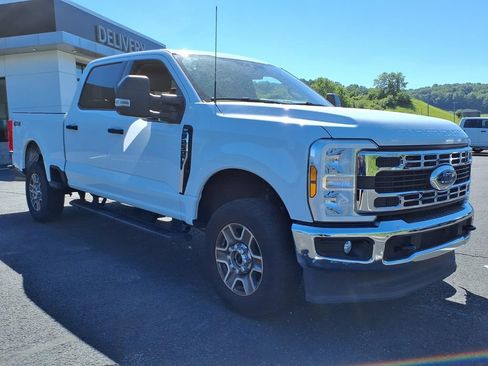 Used 2025 Ford F250 XLT AWD/4WD image 5