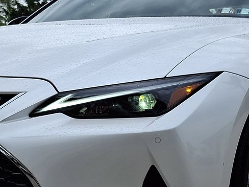 Used 2021 Lexus IS 300 AWD w/ Comfort Package image 9