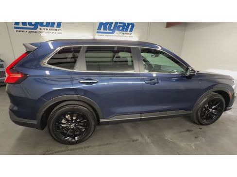 Used 2025 Honda CR-V Sport-L image 9