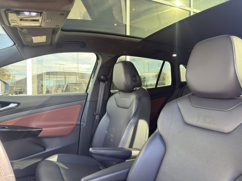 Used 2021 Volkswagen ID.4 Pro S w/ ID.4 Protection Package image 8