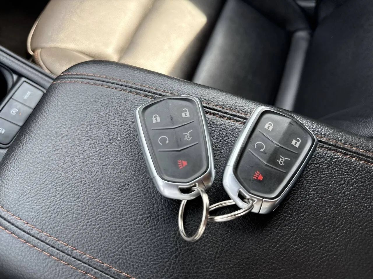 Used 2023 Cadillac XT4 Sport AWD/4WD image 25