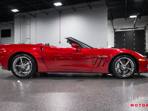 Used 2010 Chevrolet Corvette Grand Sport w/ Preferred Equipment Group RWD image 6