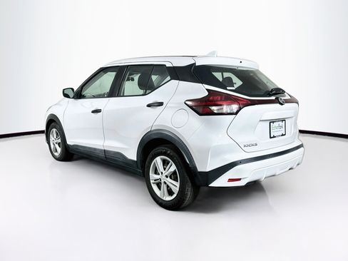 Used 2021 Nissan Kicks S FWD image 5