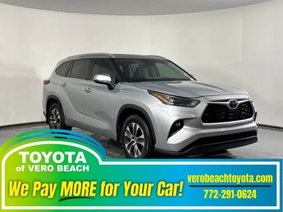 Used 2023 Toyota Highlander XLE