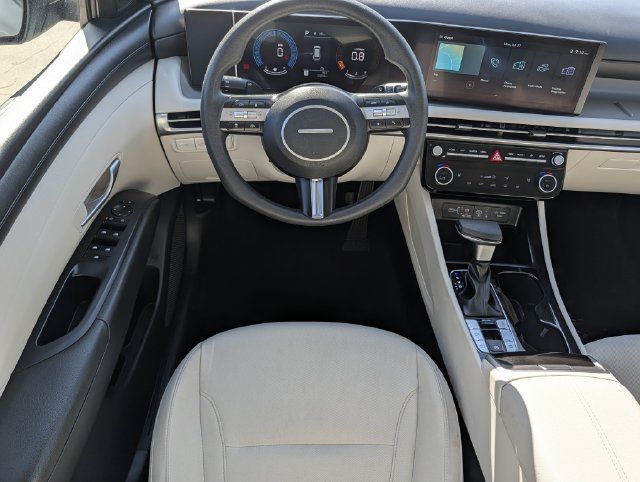 Used 2025 Hyundai Tucson SEL FWD image 11
