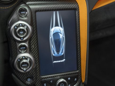 Used 2022 McLaren 720S Spider RWD image 48