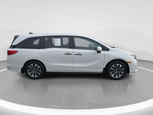 Used 2024 Honda Odyssey EX-L image 4