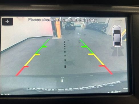 Used 2017 Ford Fusion SE w/ Fusion SE Technology Package image 23