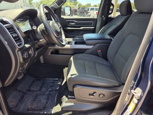 Used 2020 RAM 1500 Big Horn AWD/4WD image 5
