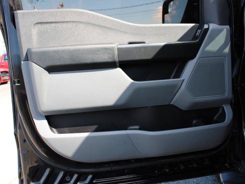 Used 2022 Ford F150 XL w/ Equipment Group 101A High AWD/4WD image 16