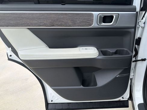 Certified 2024 Hyundai Santa Fe Limited FWD image 24
