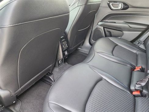 New 2026 Jeep Compass Latitude image 20