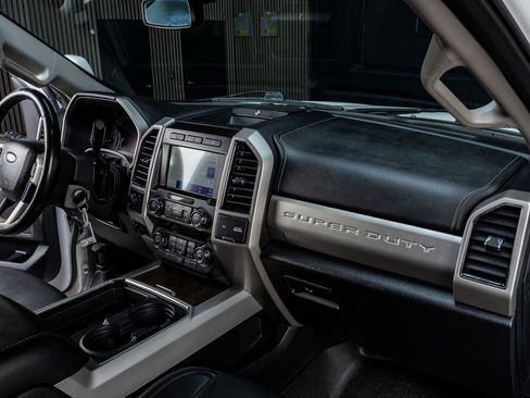 Used 2021 Ford F350 Lariat w/ Lariat Value Package image 17