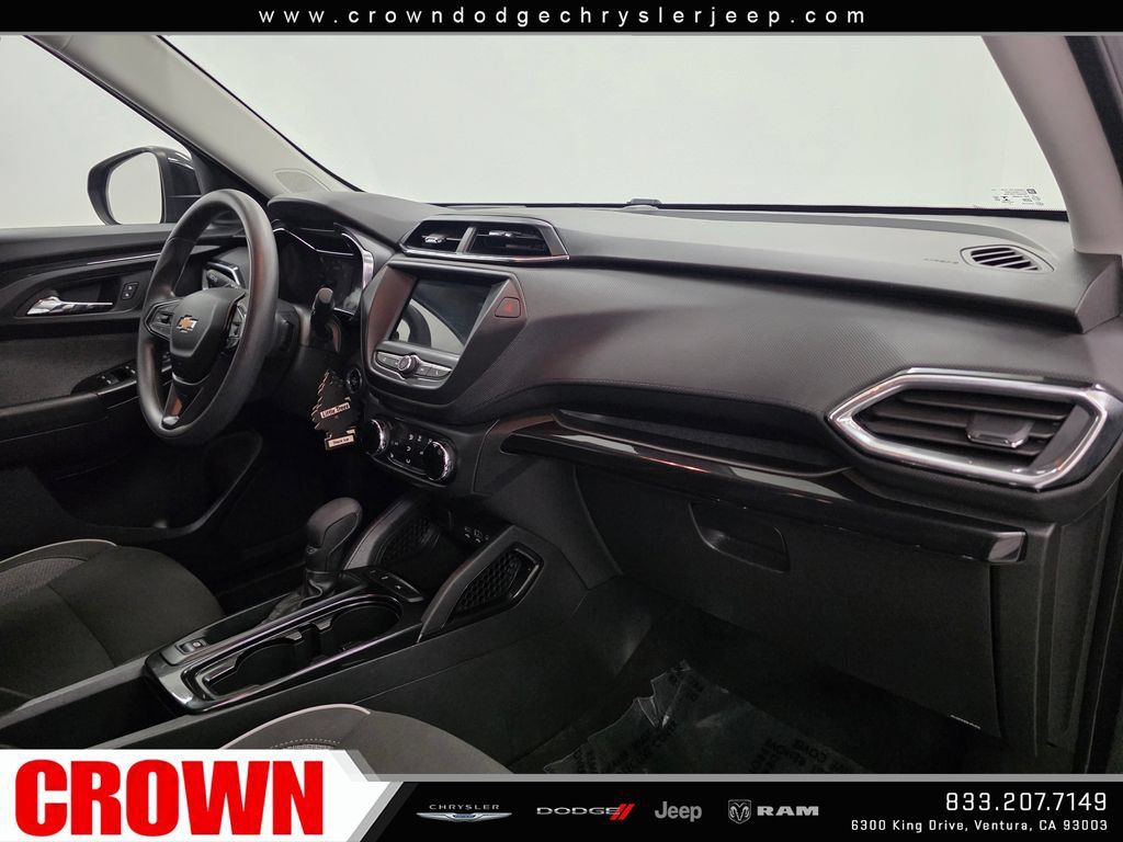 Used 2023 Chevrolet TrailBlazer LT FWD image 13