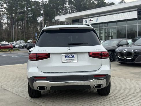 Used 2022 Mercedes-Benz GLB 250 4MATIC image 5