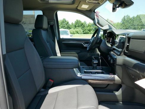 New 2026 Chevrolet Silverado 1500 LTZ w/ LTZ Premium Package image 10