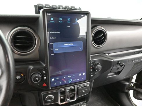 Used 2022 Jeep Wrangler Unlimited Sport image 22