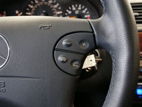 Used 2002 Mercedes-Benz CLK 320 Coupe image 21