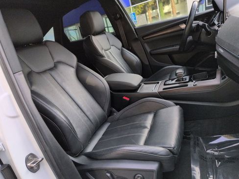 Used 2021 Audi Q5 2.0T Premium Plus w/ Premium Plus Package AWD/4WD image 23