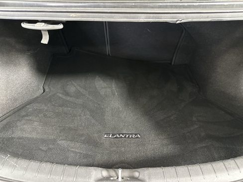 Used 2020 Hyundai Elantra Limited w/ Ultimate Package 03 image 29