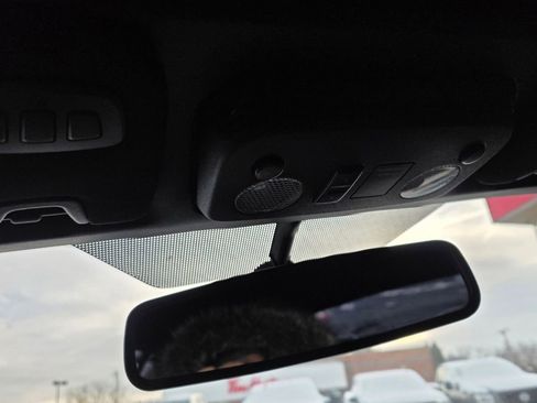 Used 2016 Ford Mustang GT Premium image 18