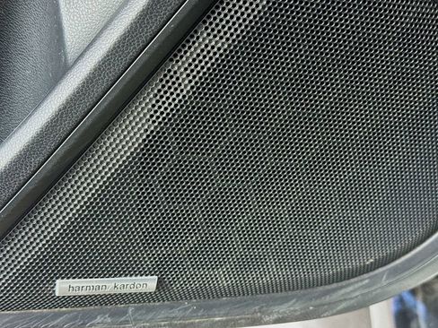 Used 2021 Subaru Outback Limited image 22