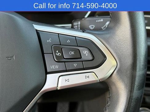 Used 2023 Volkswagen Jetta SE w/ Panoramic Sunroof Package FWD image 19