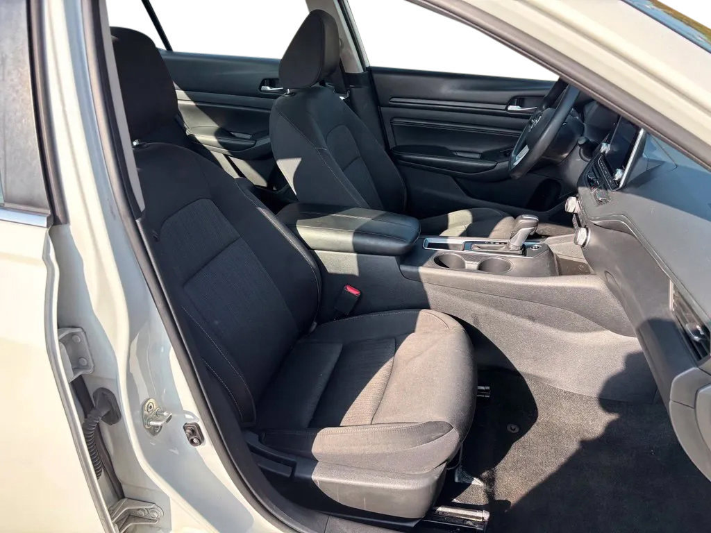 Used 2019 Nissan Altima 2.5 S FWD image 30