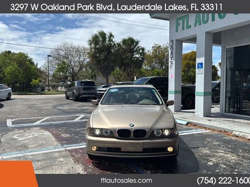 Used 2001 BMW 525i Sedan image 2