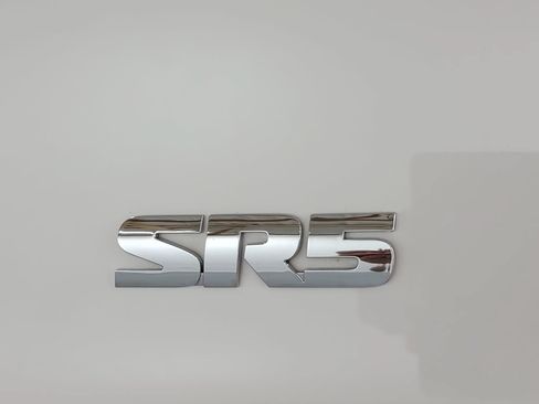 Used 2017 Toyota 4Runner SR5 Premium AWD/4WD image 10