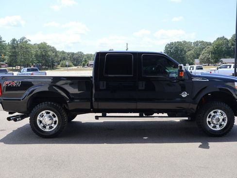 Used 2014 Ford F250 XLT w/ XLT Premium Package AWD/4WD image 4