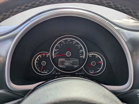 Used 2013 Volkswagen Beetle R-Line image 12