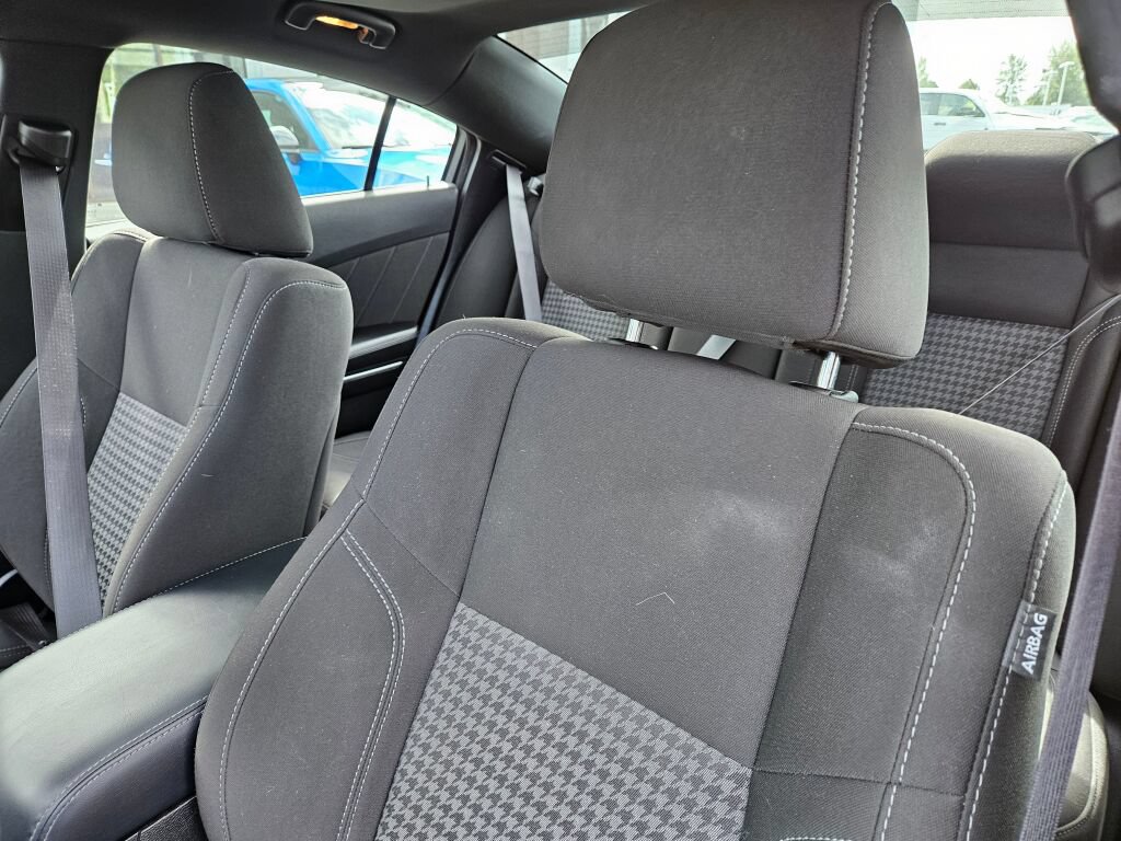 Used 2023 Dodge Charger SXT RWD image 16