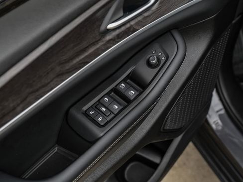 Used 2023 Jeep Grand Cherokee L Limited w/ Luxury Tech Group II image 54