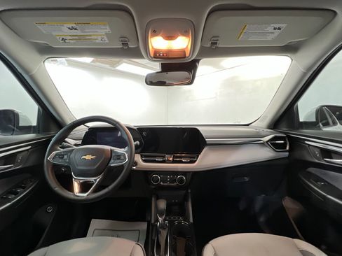 New 2025 Chevrolet TrailBlazer LT w/ Convenience Package image 10