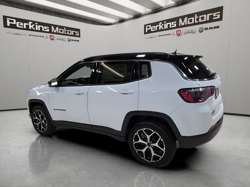 New 2026 Jeep Compass Limited AWD/4WD image 3