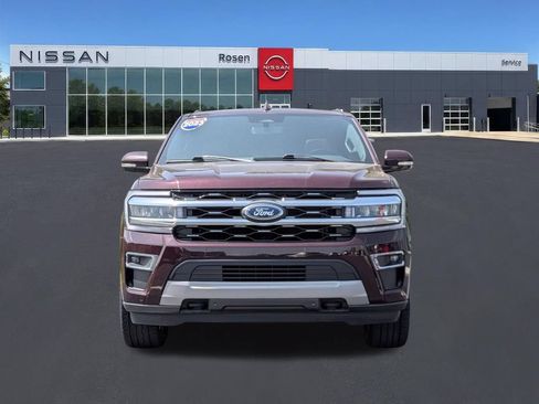 Used 2023 Ford Expedition Limited AWD/4WD image 8