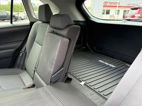 Used 2024 Toyota RAV4 XLE image 9