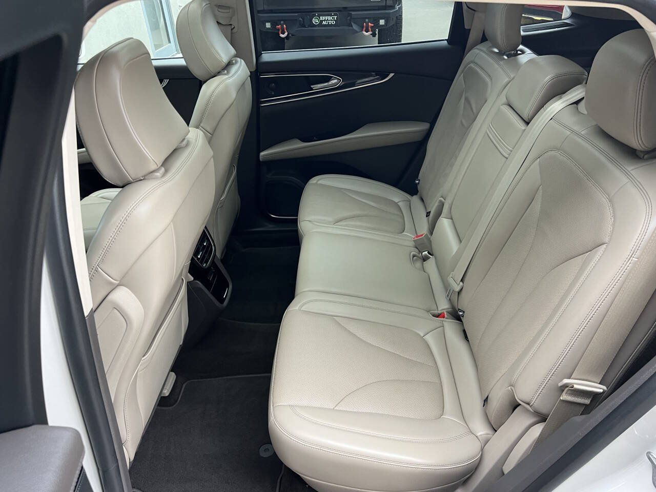 Used 2022 Lincoln Nautilus Reserve w/ Equipment Group 201A AWD/4WD image 16
