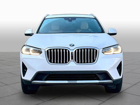 Used 2023 BMW X3 xDrive30i w/ Premium Package AWD/4WD image 4