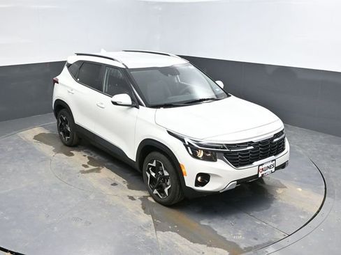 Used 2025 Kia Seltos S image 37