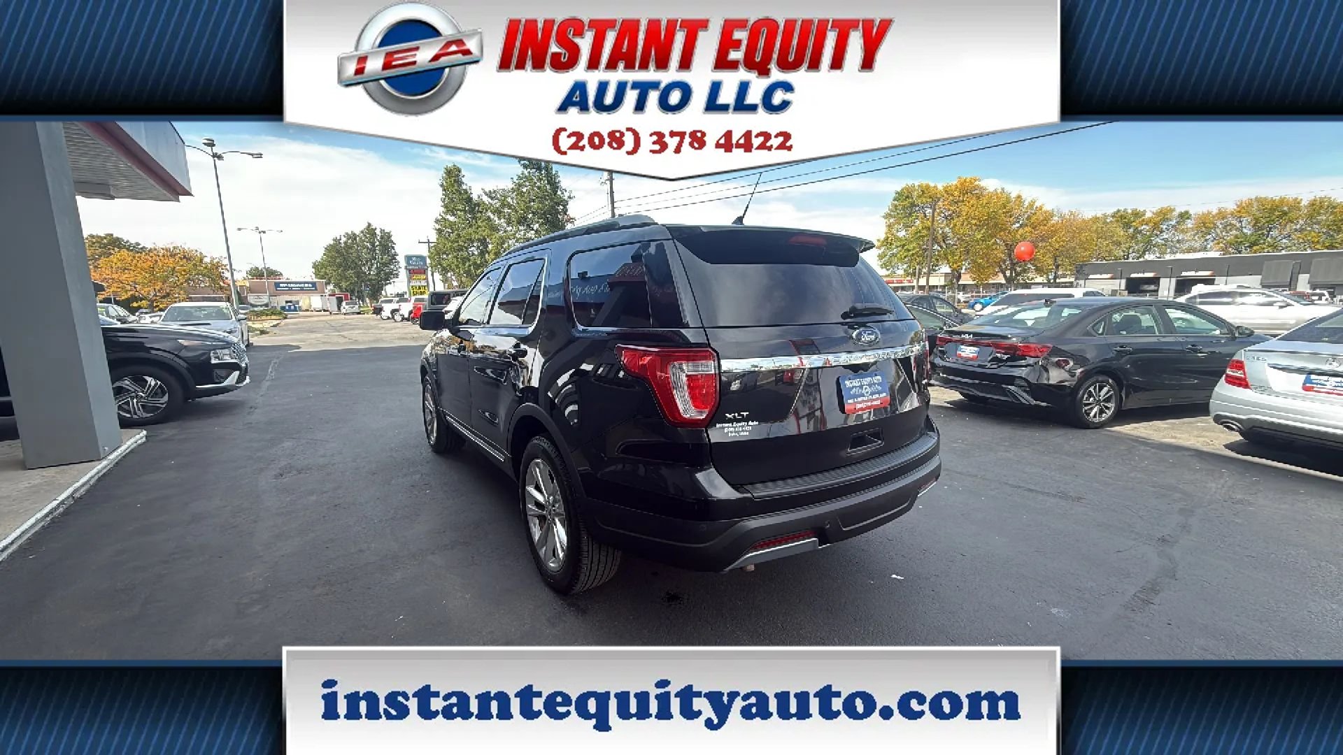 Used 2019 Ford Explorer XLT w/ Equipment Group 202A AWD/4WD image 19