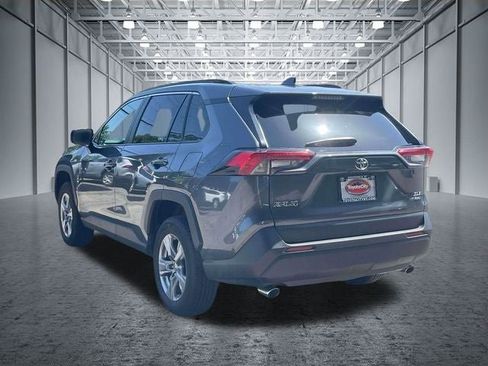 Used 2025 Toyota RAV4 XLE AWD/4WD image 10