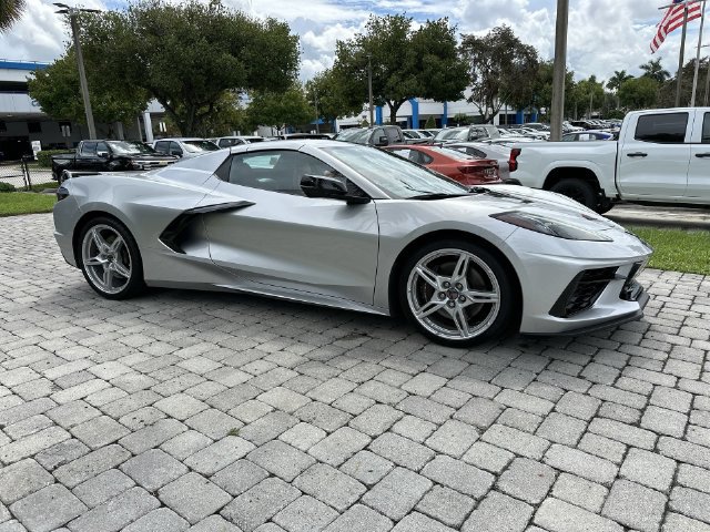 Used 2020 Chevrolet Corvette Stingray Preferred Conv w/ 2LT Preferred Equipment Group RWD image 15