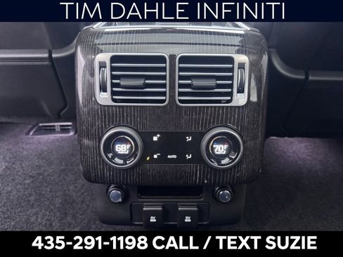 Used 2020 Land Rover Range Rover Long Wheelbase Autobiography image 14